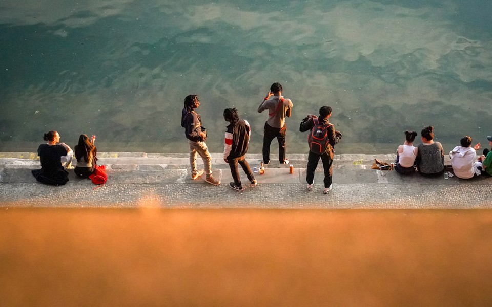 Gen Z: Navigating The Chaos Economy